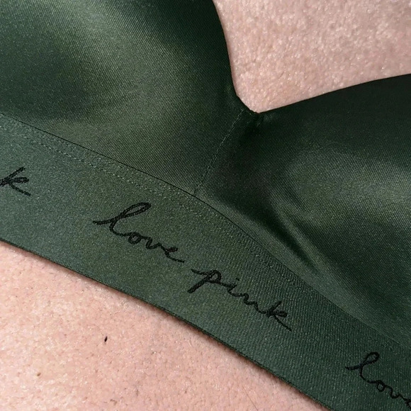 VS PINK “Wear Everywhere Wireless Lightly Lined” Bra - Picture 2 of 5